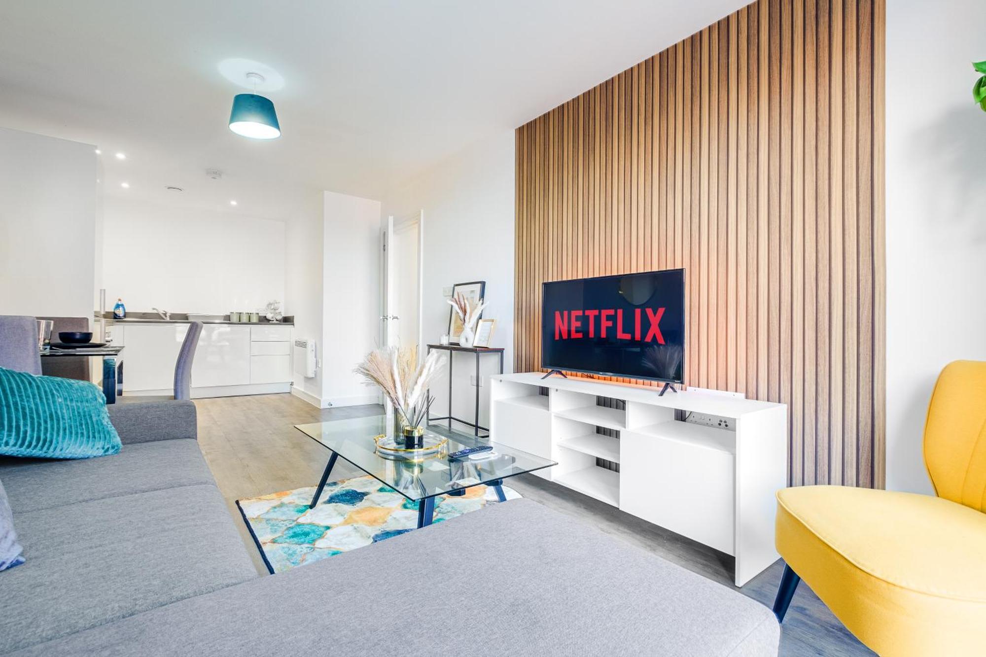 شقة City Centre Emerald Escape - Sleeps-6, 2Beds & 2Baths , Netflix , Free Internet برمنغهام المظهر الخارجي الصورة